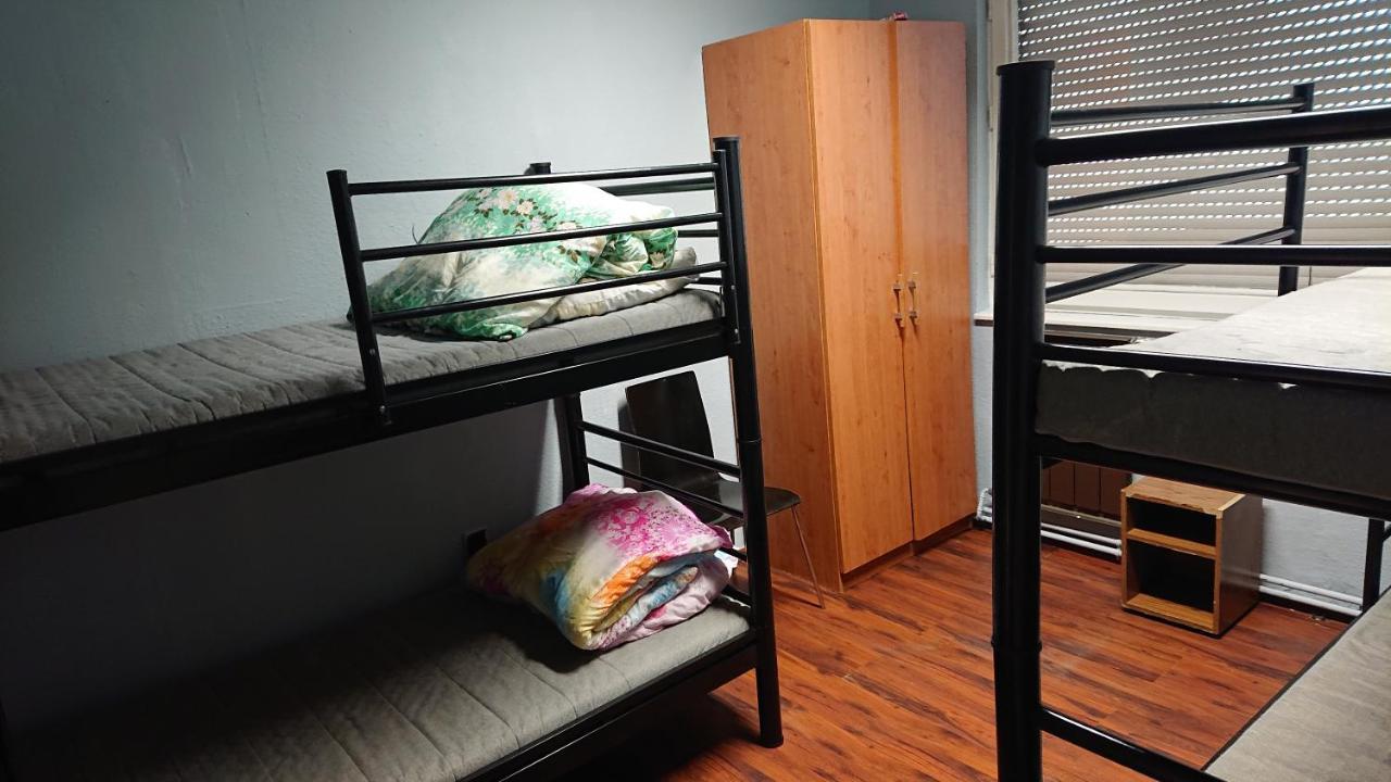 Pillango Munkasszallo Hostel Budapeszt Zewnętrze zdjęcie